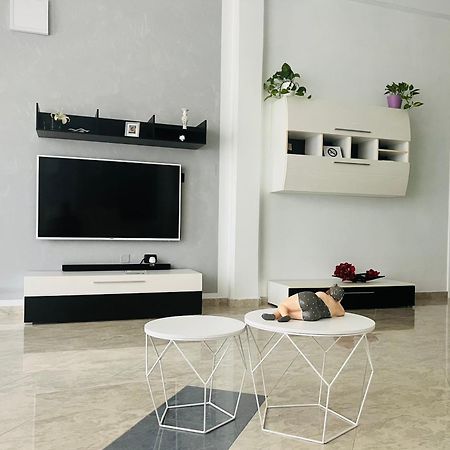 Tanza In Vetrina 2024 Villa Nardo Luaran gambar